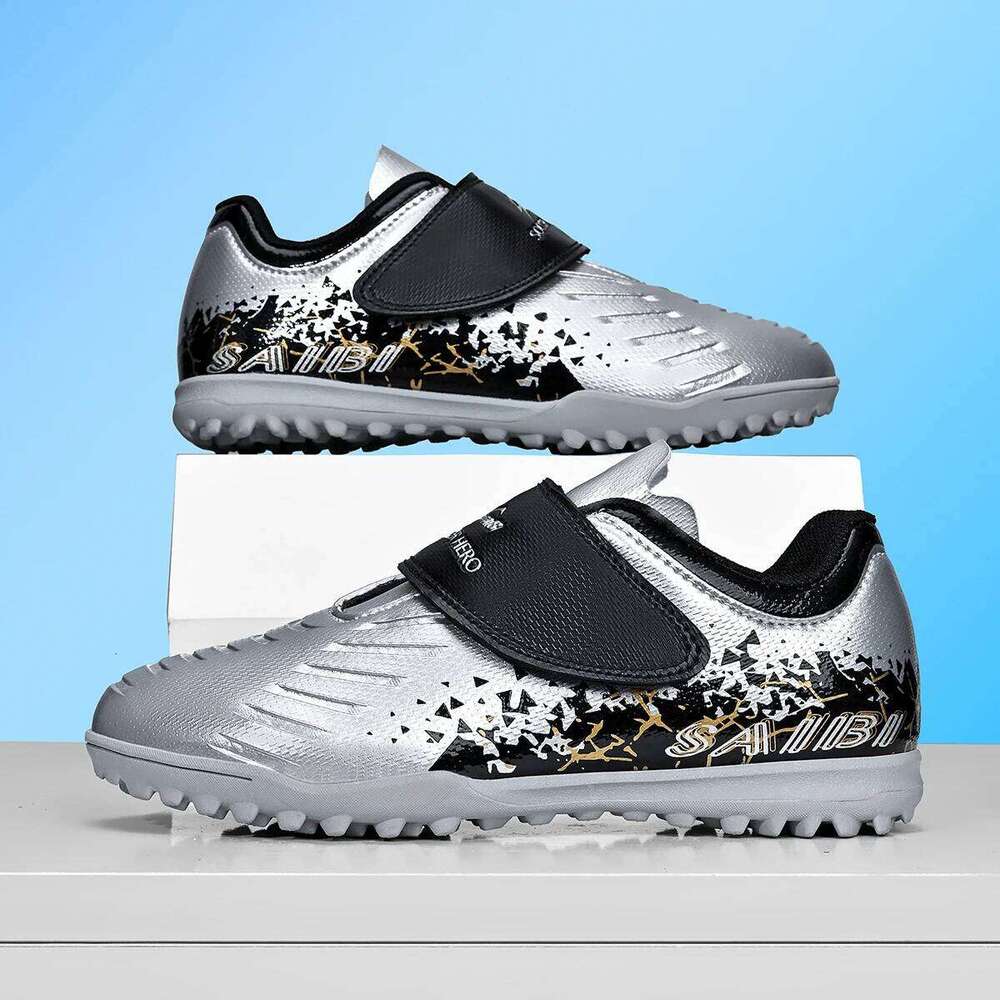 New Children Soccer Boots Society School Football Shoes Cleats Grass Sneakers Boy Girl Outdoor Athletic Training Sports Footwear 26W0224