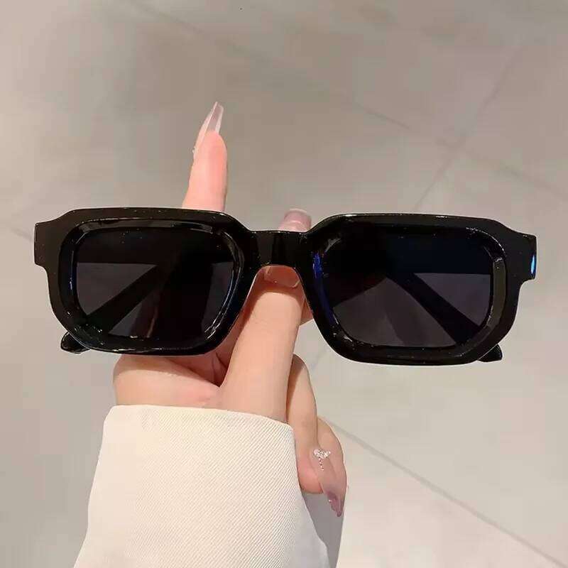 New Men Vintage Rectangle Frame Sunglasses Fashion Retro Sun Luxury Brand Design Glasses UV400 Eyewear Women Goggles 26W0224