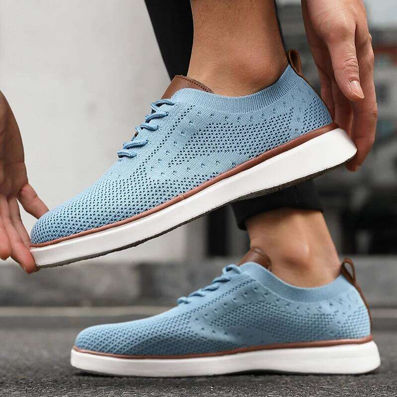 New Men's Knit Sneakers Lightweight Breathable Mesh Casual Non-Slip Soft Sole Fashion Daily Wear Comfortable Walking Shoes