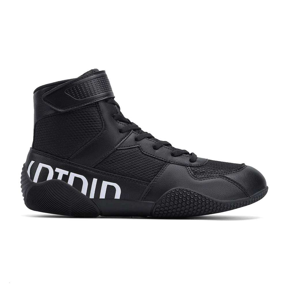 New Men's Large Wrestling Mesh Breathable Boxing Shoes Anti Slip Wear Resistant Sneaker Fashionable Casual High Sport Shoe SPLELED