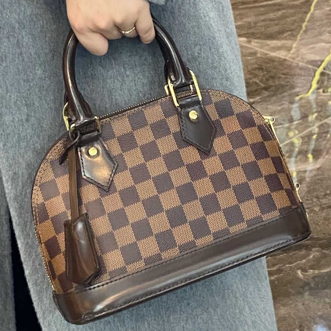 2025 Shoulder Bag High quality New almas bb Designer crossbody Evening bag Original handbag mirror quality leather chain bag Classic embossing tote Luxruy shell bag