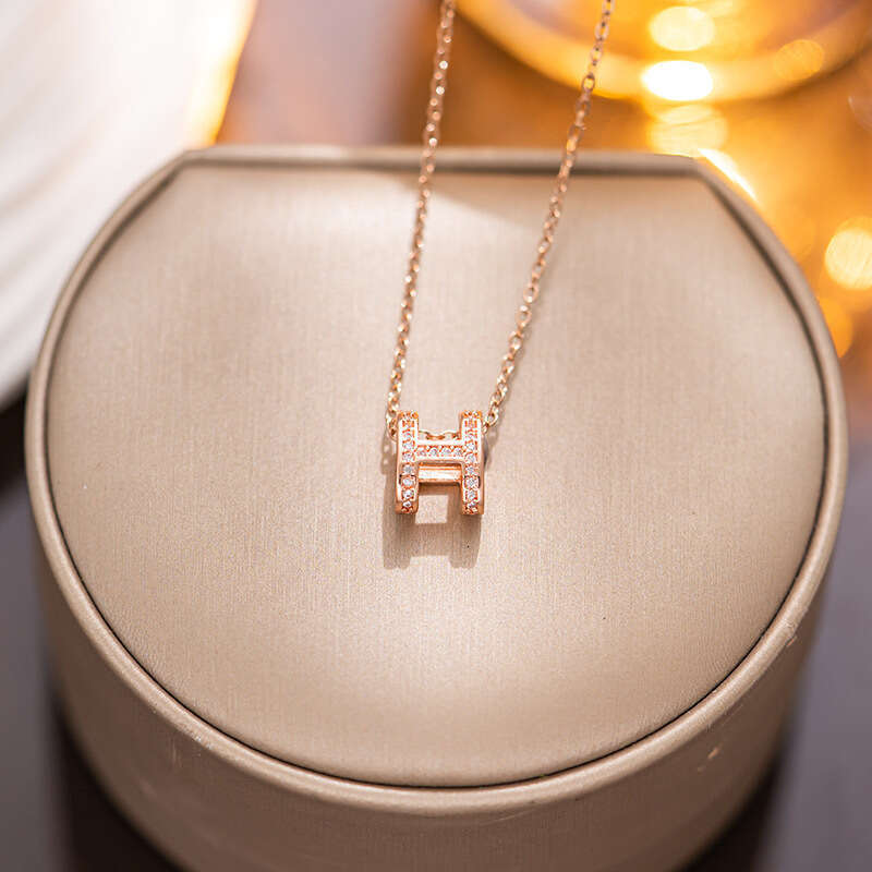 Full Diamond Letter H Titanium Steel Necklace Ins Simple Minimalist Clavicle Chain Fashion Choker For Women