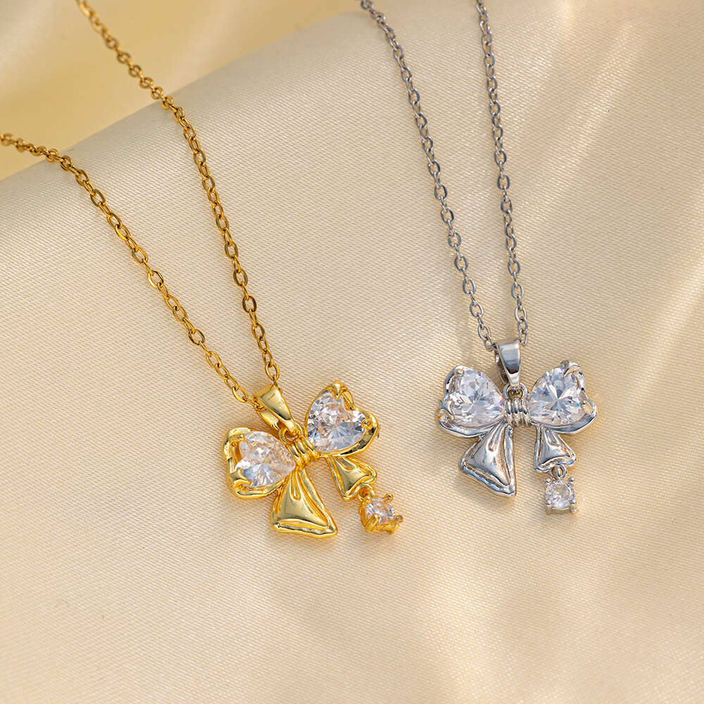 Diamond Necklace Niche Design Butterfly Zircon Pendant Minimalist Style Collarbone Chain For Women