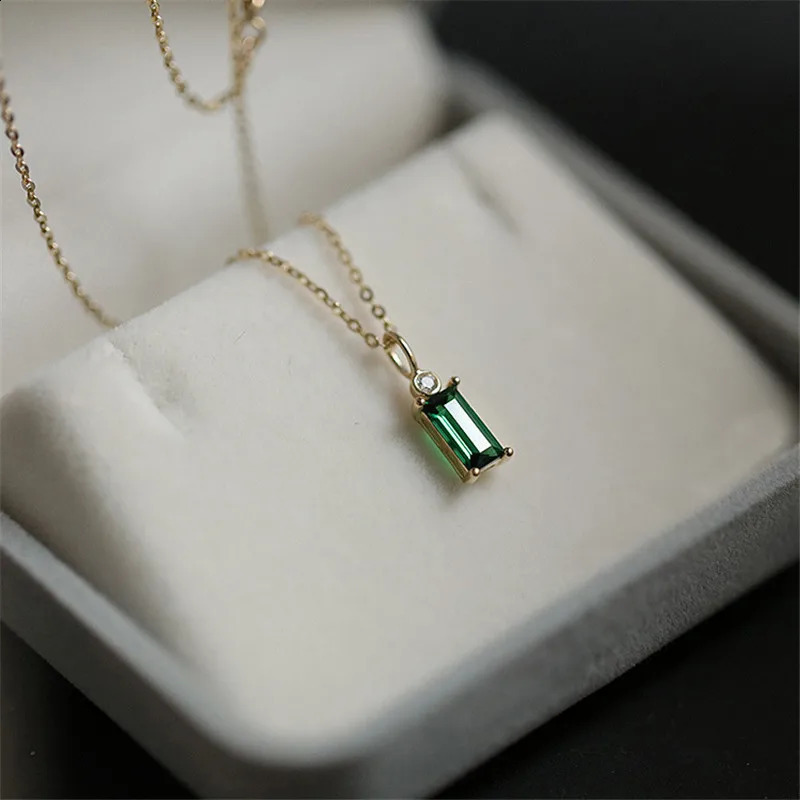 925 Sterling Silver European Simple Square Green Crystal Pendant Clavicle Chain Necklace Women Classic Plating 14k Gold Jewelry 260208