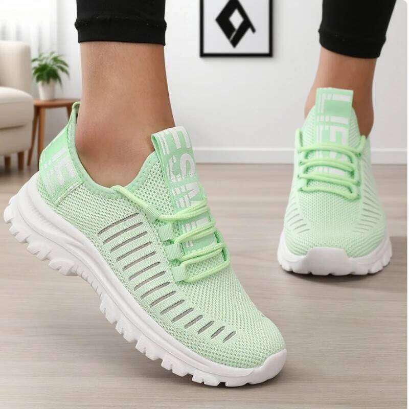 Women Fashionable Mesh Running Shoes Breathable Lightweight Sports Shoe Quick Drying Men's Gym Outdoor Tennis Training Sneakers