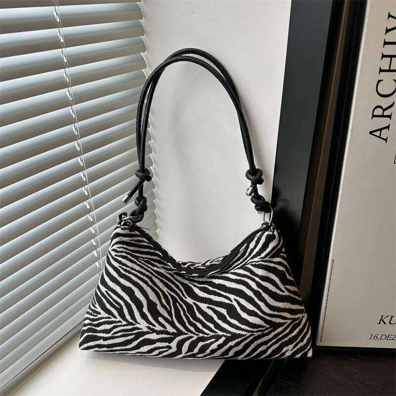 Zebra Design Corduroy Shoulder Underarm Bags for Women berry Print Ladies Crossbody Bag Casual Portable Girls s Handbag Z260224