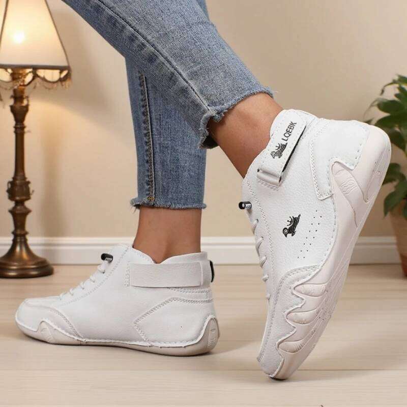 Luxury Bare Women's Fashion Sneakers Design Soft Bottom Breathable Non Slip Walking Shoes Outdoor Driving Motorcycle Boots
