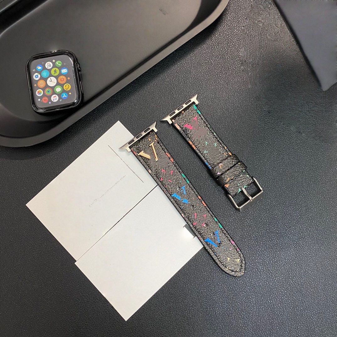 Designer Gold Smart Straps For Apple Watch Band 7 6 4 3 Series iWatch 41mm 45mm 42mm 38mm Strap Links Rivet Flower Wristband Luxury Leather Bracelet Watch Bands