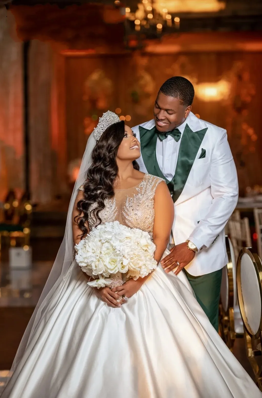 Gentleman Man Tuxedos 3 Pcs Jacket Vest Pants Wedding Suit Simple One Button Peaked Lapel Evening Groom Party Outfits Customized