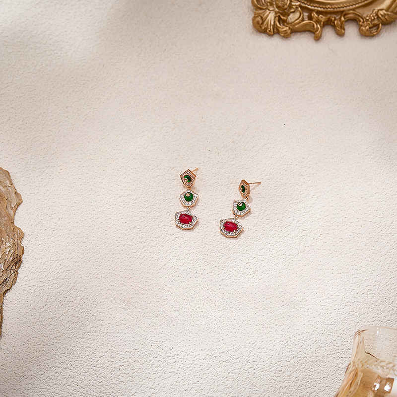 Earrings New Vintage Imitation Ruby Earrings, Gold-Plated With Irregular Design Earrings, Stylish Everyday Earrings For Women Earrings