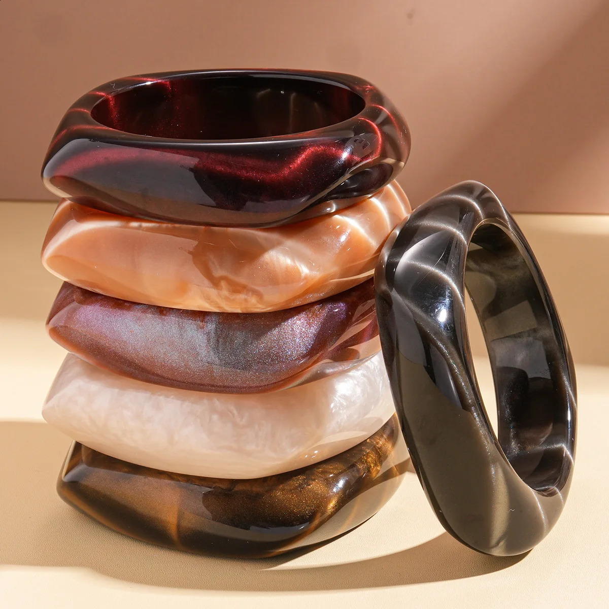 Multi-style Twisted Irregular Acrylic Bangles for Women Girl Geometric Square Wide Bracelet Couple Jewelry Accessories Gifts X 260120