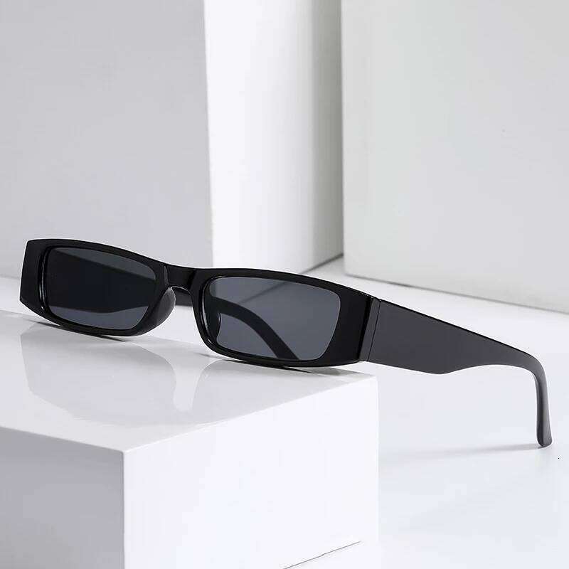 Small Frame Rectangle Women Sunglasses Fashion Simple Female Sun Glasses Outdoor Photography Accessory Eyewear UV400 26W0224