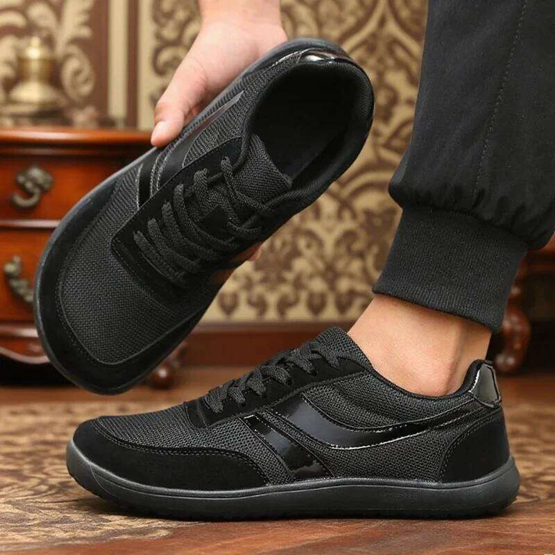 New Toe Casual Versatile Soft Sole Wide Last Walking Shoes Fashion Breathable Mesh Comfortable Sneakers Men