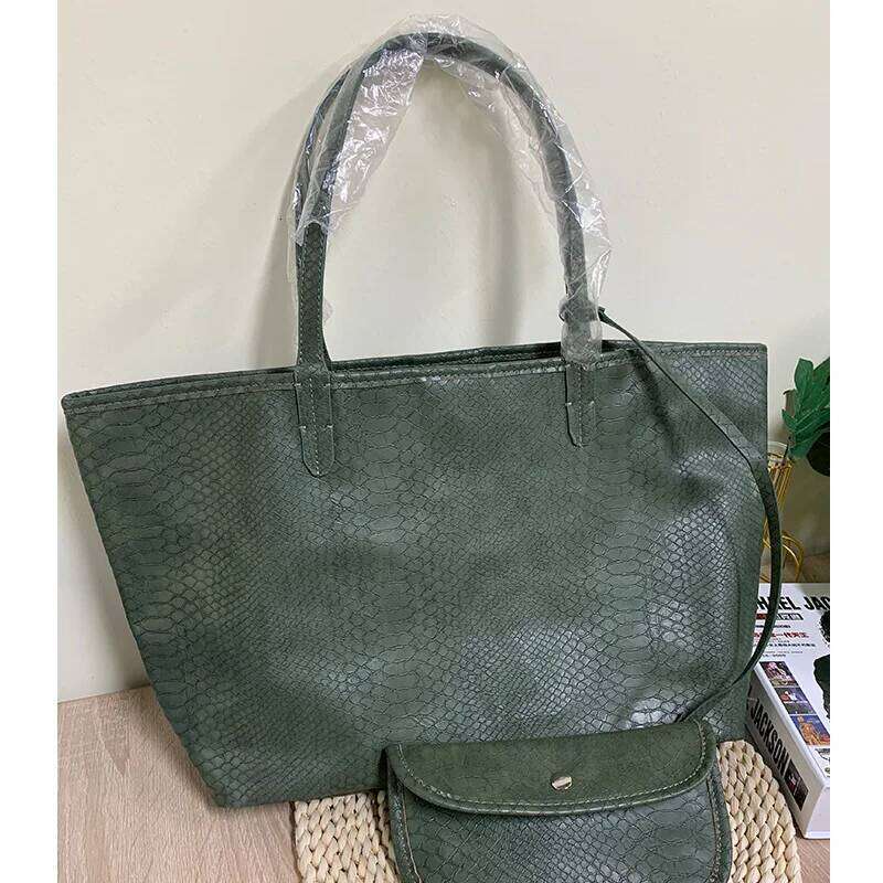 Alirattan New PU Leather Shoulder Shopping for Women Fashion Design Large Capacity Totes Luxury Brand Lady Casual Travel Bag Z260224