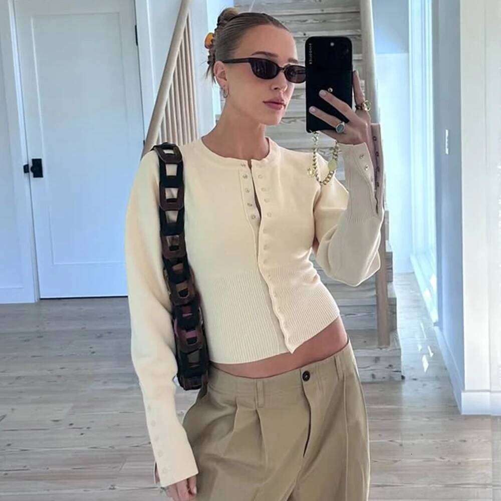 Tuularose Women's Spring Cardigan Round Neck Button Casual Solid Knit Fashion Street High Waist Short Top Sweater Female 26L0224