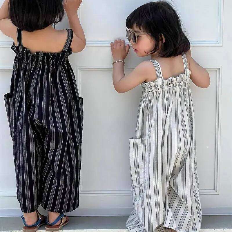 Girls' Rompers With Vertical Stripes And Double Pockets New Fashion Casual Shoulder Pants For Summer Loose Baby Kids Jumpsuit 26H0224