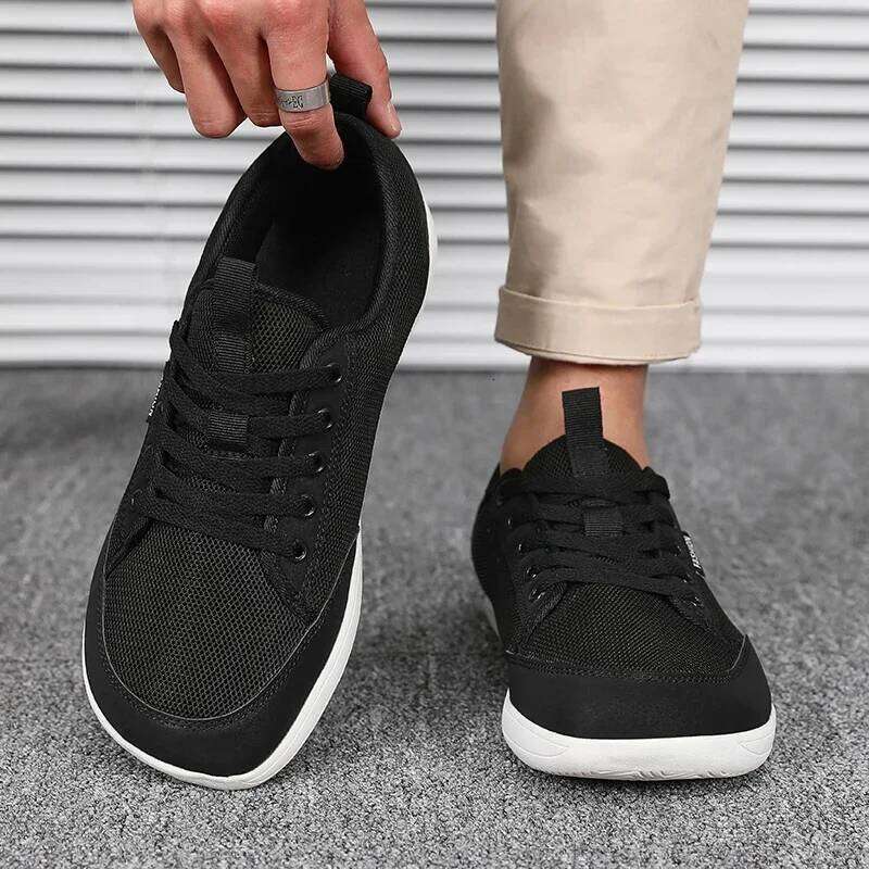 Hot Selling Fashion Men's Sneakers Wide Toe Breathable Barefoot Sports Large Summer New Trendy Black Mesh Casual Walking Shoes