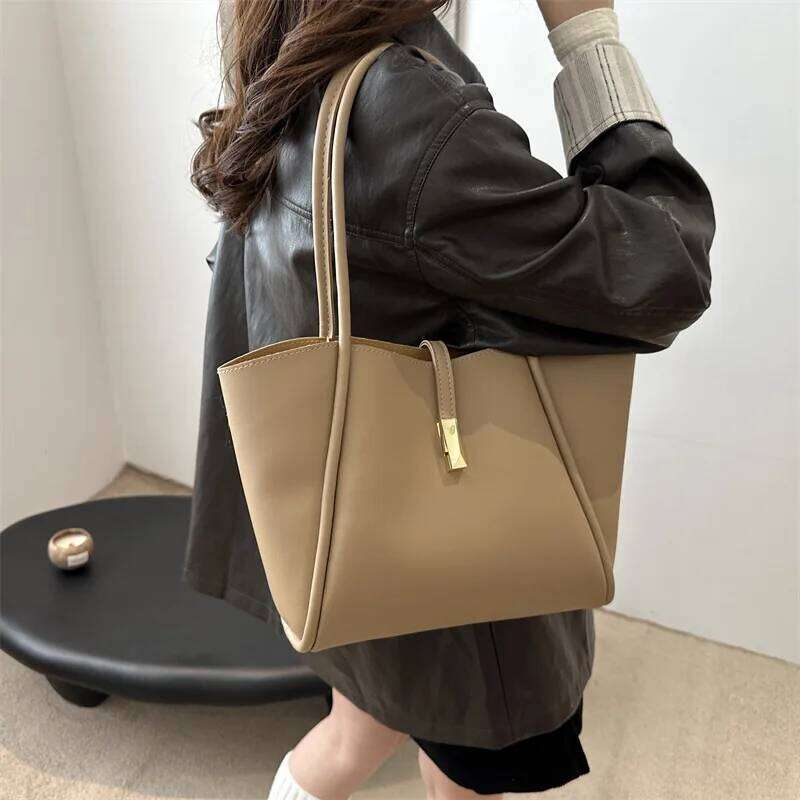 2025 New Early Spring Fashion Simple Retro Casual Large Capacity Commuter Underarm Tote Shoulder Bag Women Handbags Z260224