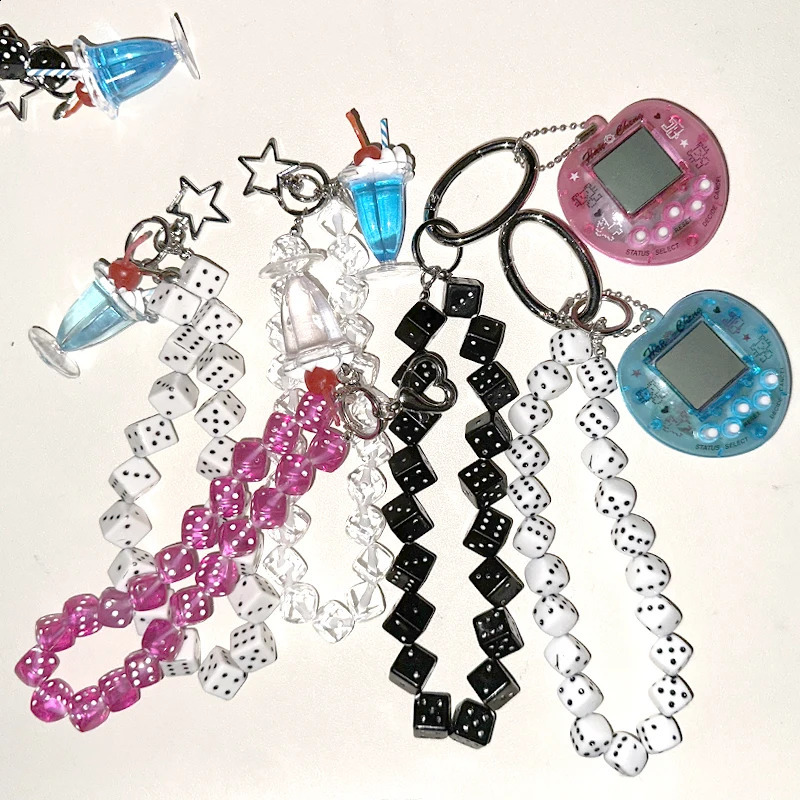Korean Charm Dice Keychain Kawaii Harajuku Game Console Phone keychains Y2K Fashion Bag Pendant Jewelry Vintage Accessories 260202