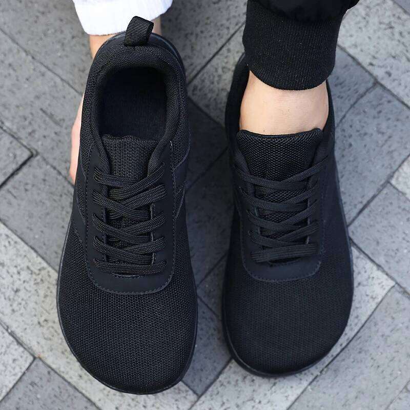 2025 Toe Shoe Barefoot Casual Wide Sneakers Last Fashionable Canvas Board Breathable Mesh Men's Flat Shoes