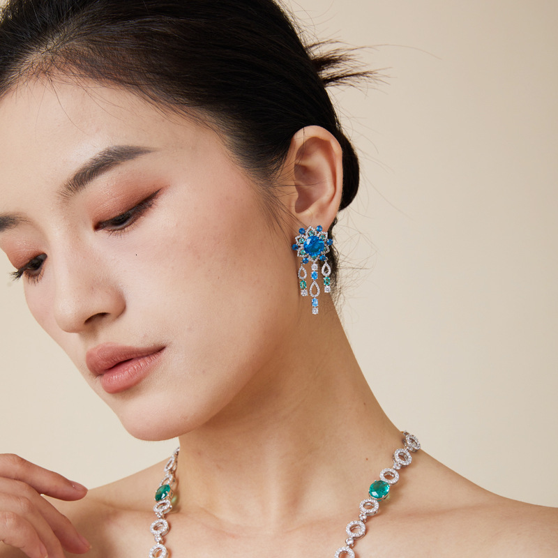 Earrings New Cross-Border Petal Earrings, Gold-Plated Earrings, Celebrity Style Earrings, High-End Evening Dress Floral Tassel Earrings