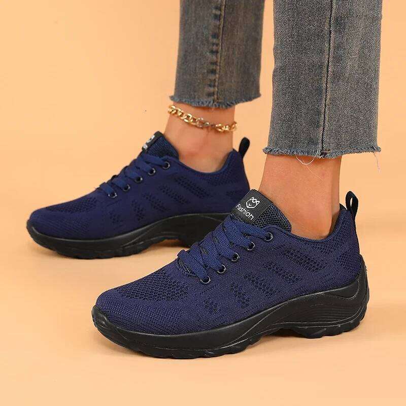 2025 Women's Walking Running Lightweight Breathable Fashionable Knitted Tennis Shoes Comfortable Activity Sneakers Women