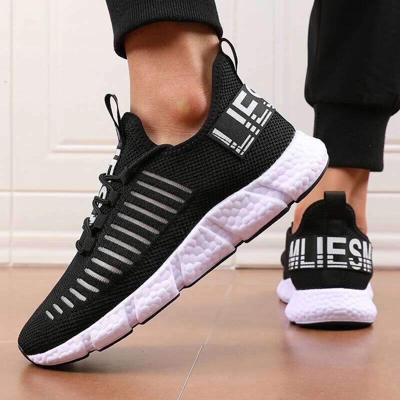 New Men's Sports with Cushioning Mesh Speculative Stage Hiking Anti Slip Comfortable Lightweight Gym Training Shoes