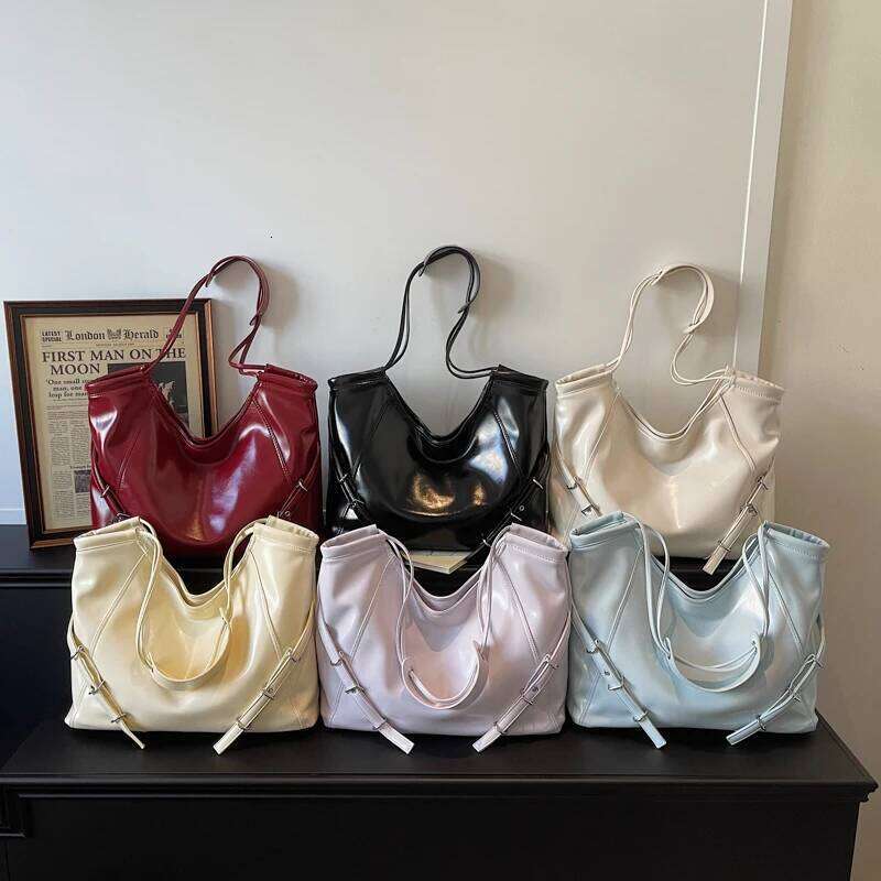 Women's PU Leather Tote Bag Decor Adjustable Strap Large Capacity Casual Daily Shoulder Underarm Bags Simple New Handbag 2026 Z260224