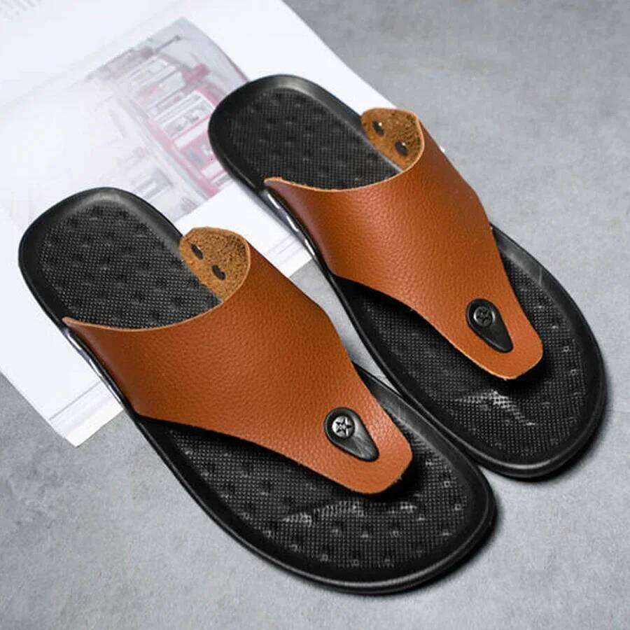 MAEDEF Men's Beach Sandals Slippers Fashionable Shoes Non Slip Flats Slides Sandal for Men PU Slipper Male Outdoor Flip Flops
