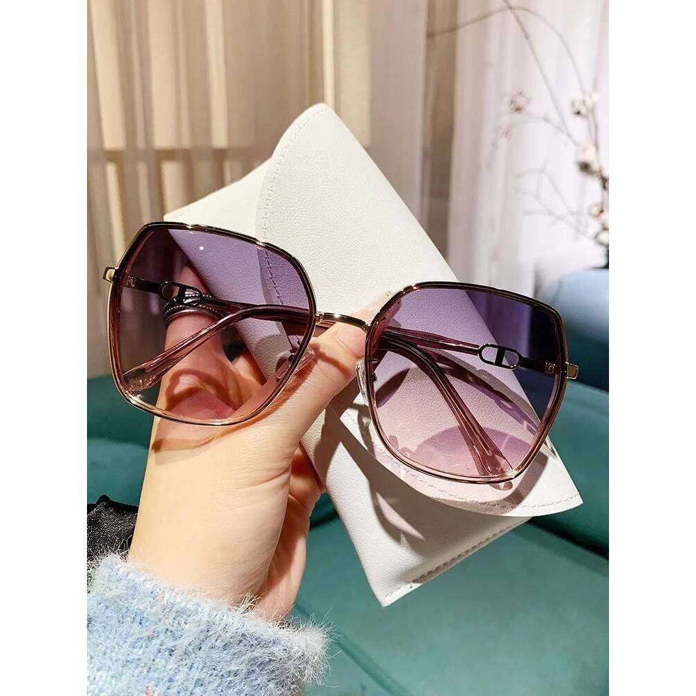 New Fashion Polarized Sunglasses Women UV400 Gradient Lens Sun Glasses Oversized Retro Square Luxury Brand Oculus 26W0224