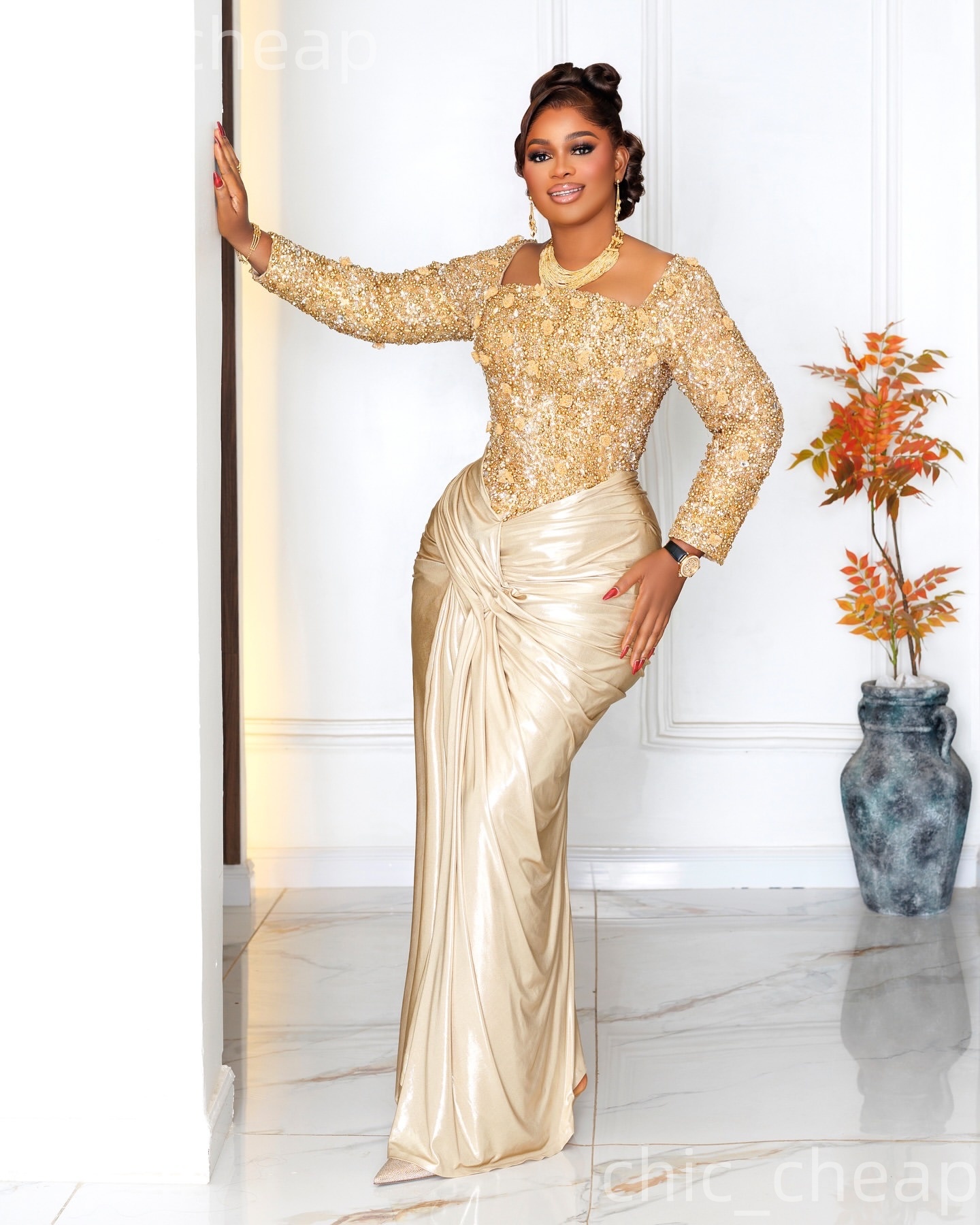 2026 Plus Size Champagne Sheath Mother Of Bride Dresses Flowers Sequined Satin Evening Party Mama's Dress Vintage 50's Birthday Wedding Gues