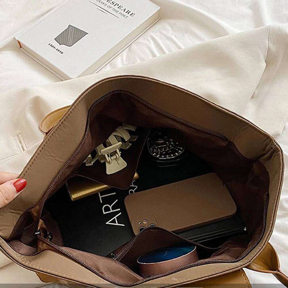 New high-capacity women's fashionable and casual nylon handbag, mommy shopping commuting bag, one shoulder tote bag Z260224