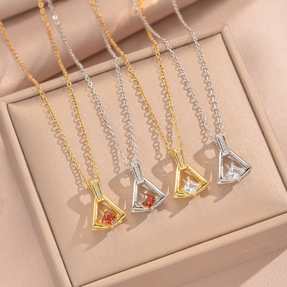 Copper-Inlaid Zircon Dress Pendant Titanium Steel Necklace Fashionable Classic Collarbone Chain Niche High-End Jewelry For Women