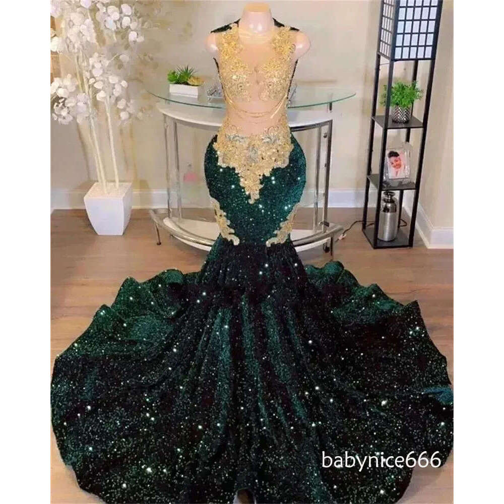Sparkly Dark Green Mermaid Prom Dresses For Black Girls Golden Lace Appliques Beads Tassels Velvet Sequins Party Gown BC18147