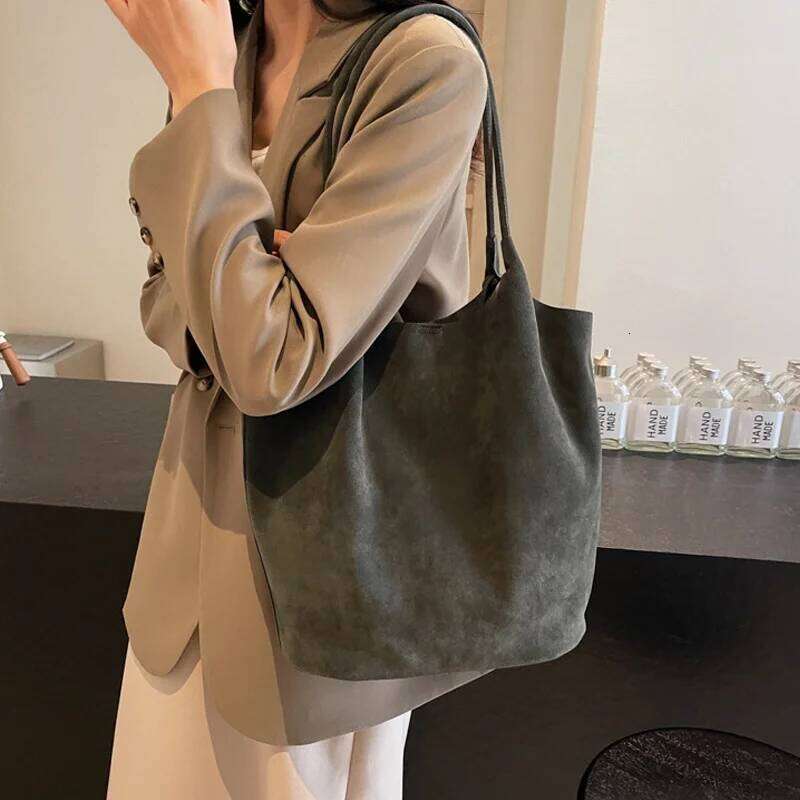 Retro Suede Tote Bag For Women Textured Solid Casual Commuting Shoulder Bags Autumn Winter Large Capacity Shopping Handbags Z260224
