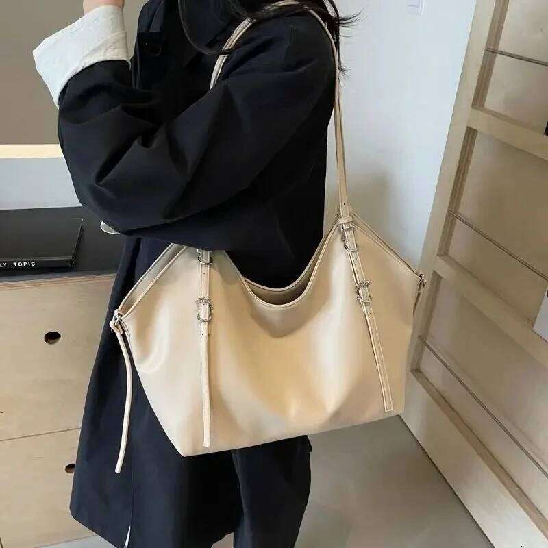 New Retro Fashion Tote Niche All-in-one Large Capacity Commuter Shoulder Senior Leisure Bag Women's Handbag High Quality Z260224