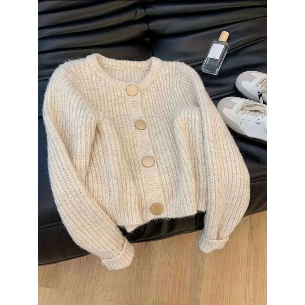 Xiaoxiangfeng Big Button Cardigan Sweater-Fashion Women's Tops Hot Woolen Soft Knitted Long Sleeve Beautiful Ladies Sweater 26L0224