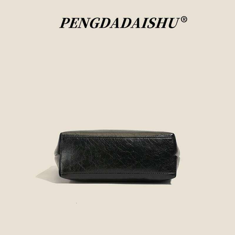 New Totem Embossed Handbag for Women, Vintage Handmade Distressed Large Capacity Shoulder Bag, Luxe Tote Z260224