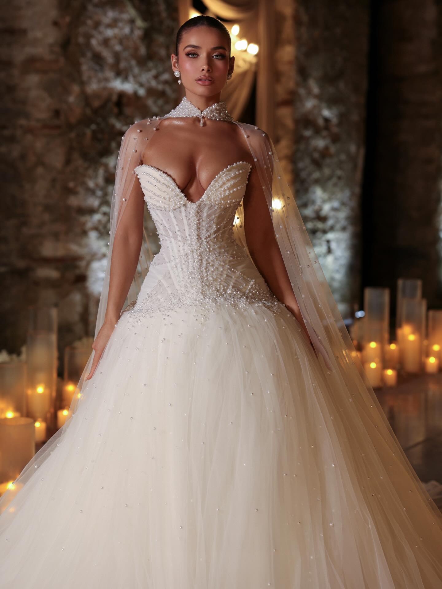 Elegant A Line Women Wedding Dress Sweetheart Neck Sleeveless Wrap Bridal Gowns Pearls Beaded Sweep Train Dress Customized vestidos de novia