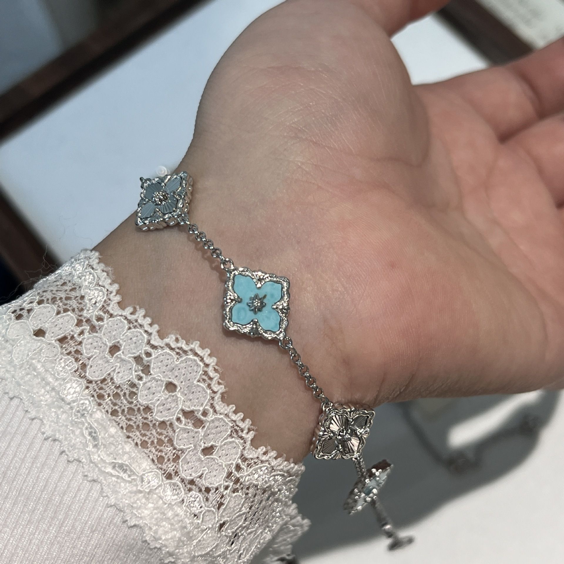 Chic Handcrafted Neckwear Artisanal Design Featuring Delicate Blooming Trefoil - view 3