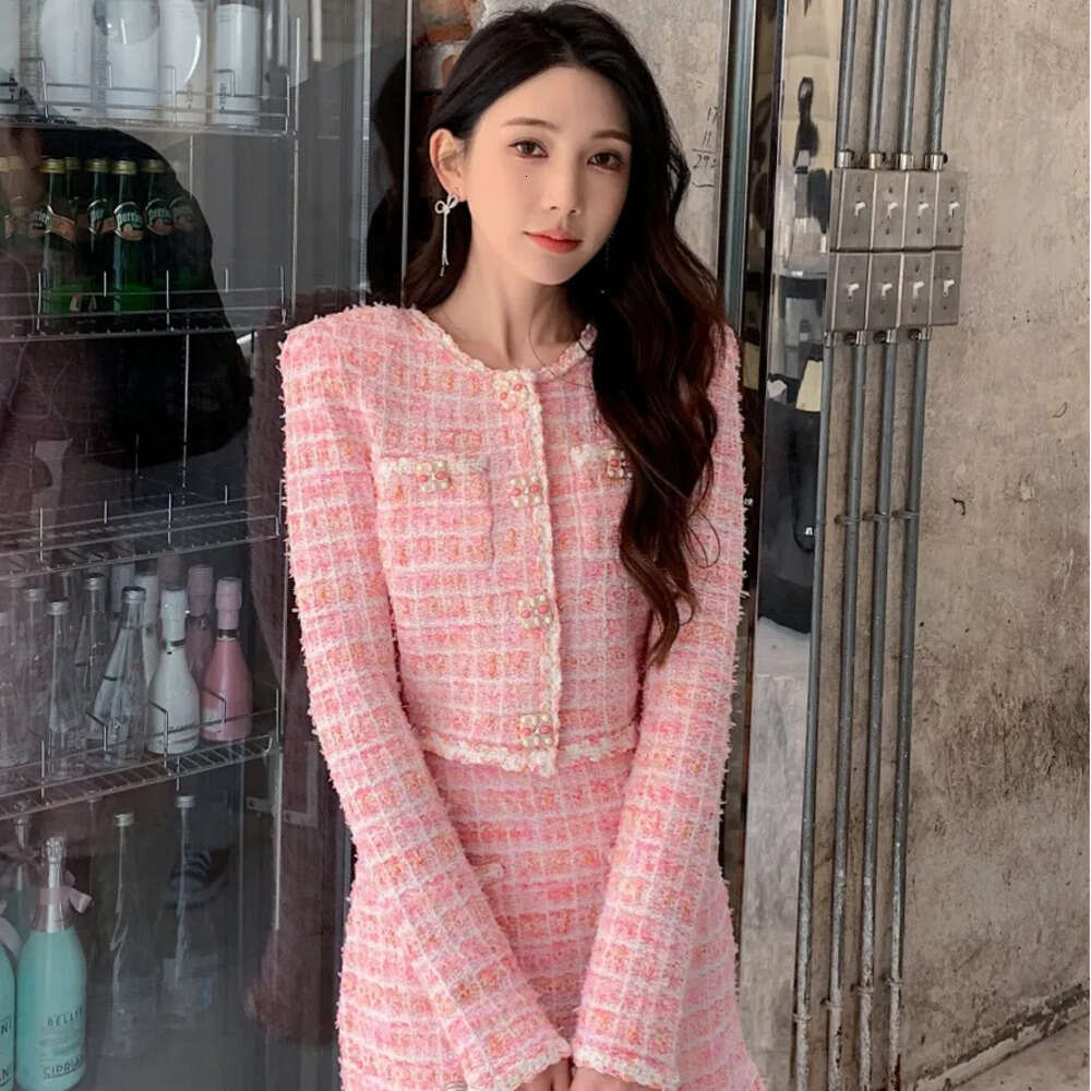 Women's Tracksuits Autumn Winter Knitting Sweater Dress Suits Diamonds Beaded Women Knitted Two Piece Set Cardigans Short Fishtail Skirts