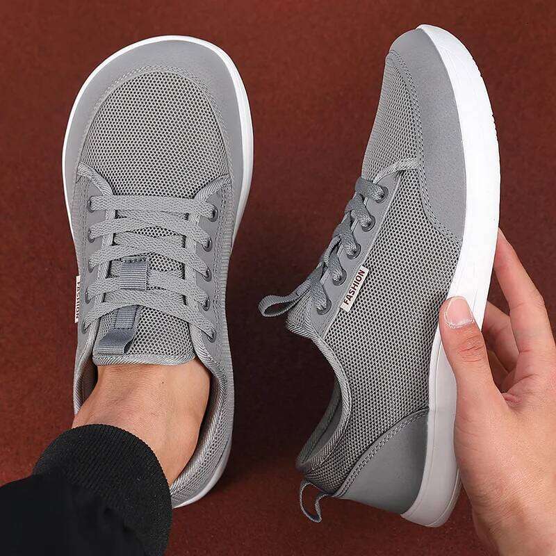 Wide Toe Men's Retro Casual Breathable Mesh Solid Color Walking Anti Collision Big Head Lightweight Sports Shoes