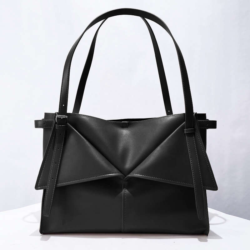 2026 Women Brown Black European American Vintage Tote Belt Tote Bag Design Large Capacity Shoulder And Underarm Bag