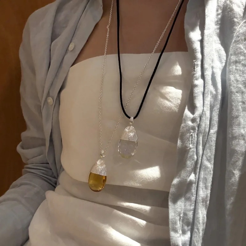 Bloggers Same Clear Crystal Glass Pinecone Personalized Ins Minimalist Niche Necklace Jewelry Accessories 260208