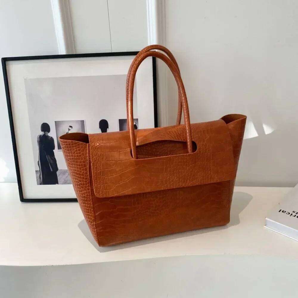 Luxury Crocodile Pattern Women Handbag With Short Handle Shoulder 2026 New Large Capacity Travel Bag Trend Tote Z260224