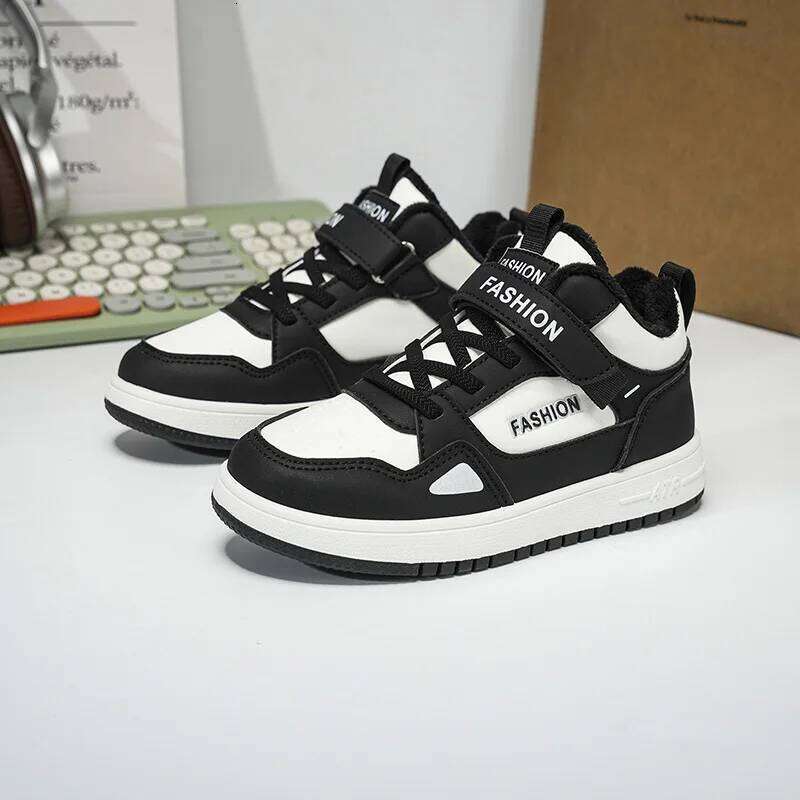 Luxury Children Boys 2025 New Winter Warm Plush Cotton Kids Casual Sneaker Tennis Sports Shoes for Boy 26W0224