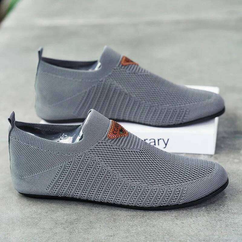 MAEDEF Comfortable Thin Bottom Men Flats Casual Home Bedroom Slippers Mens Walking Shoes Man Loafers