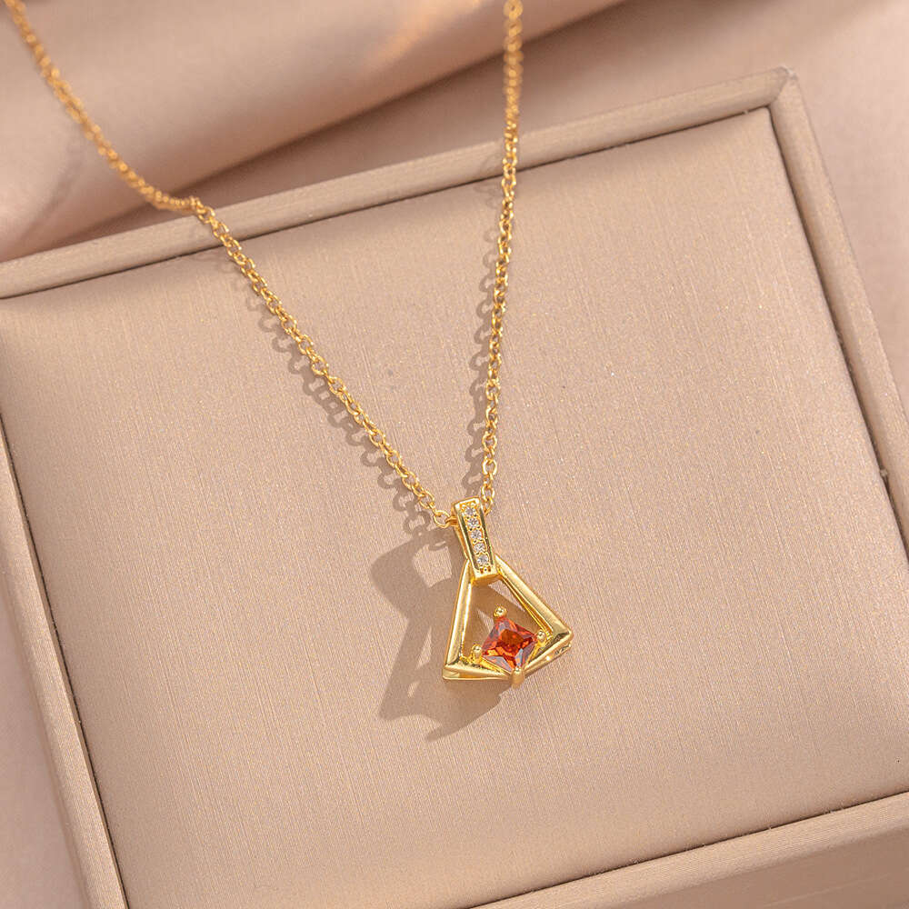 Copper-Inlaid Zircon Dress Pendant Titanium Steel Necklace Fashionable Classic Collarbone Chain Niche High-End Jewelry For Women