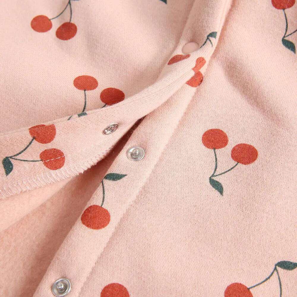 Sanlutoz Thicked Long Sleeve Winter Warm Infants Jumpsuits Hooded Baby Girls Rompers Clothing Fashion Cute 26H0224