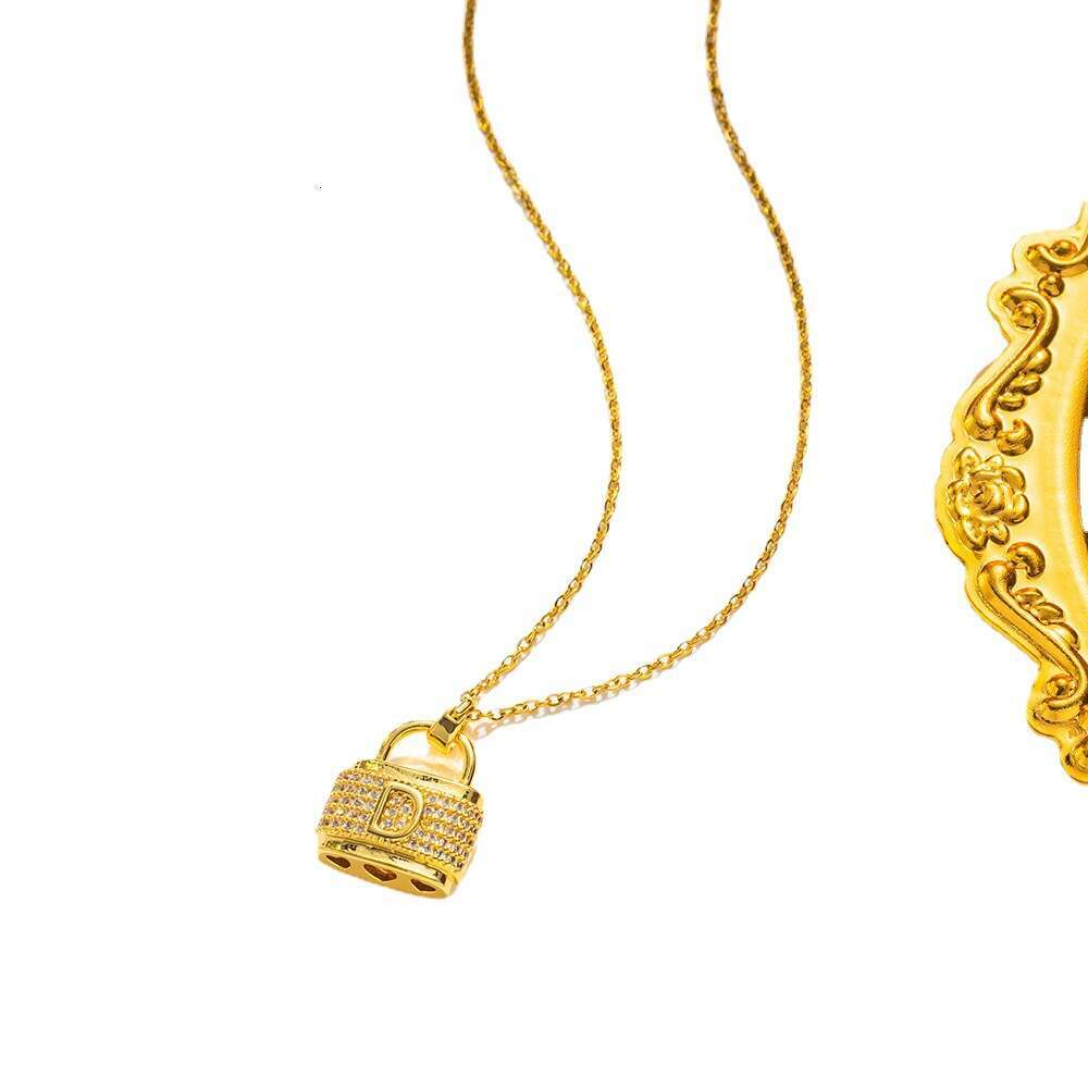 Korean Japanese Fashion D-Letter Bag Necklace Micro-Inlaid With Diamonds Handbag Pendant Titanium Steel Collarbone Chain For Women